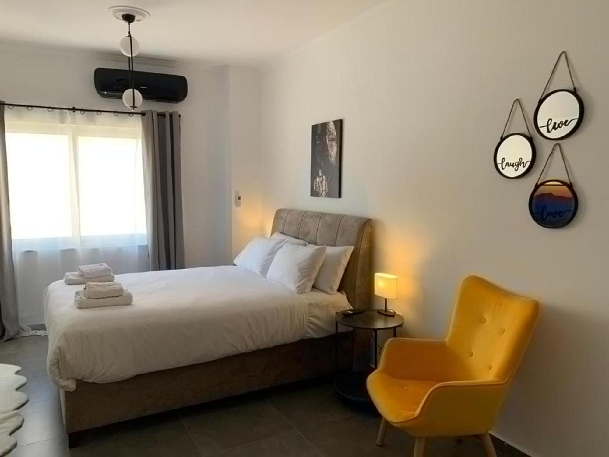 Afrodite Central Apartment By Vpn Atina Dış mekan fotoğraf