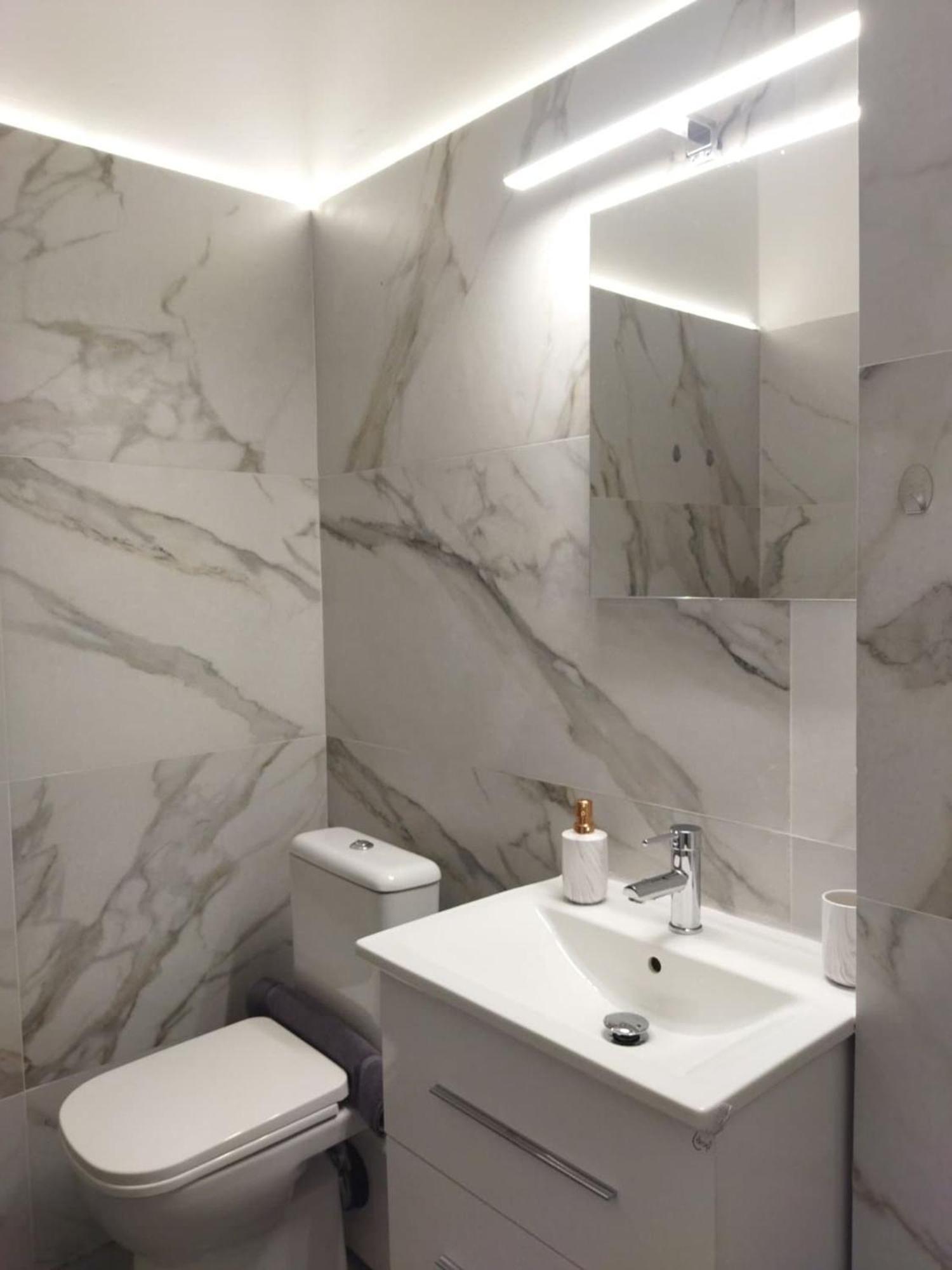 Afrodite Central Apartment By Vpn Atina Dış mekan fotoğraf