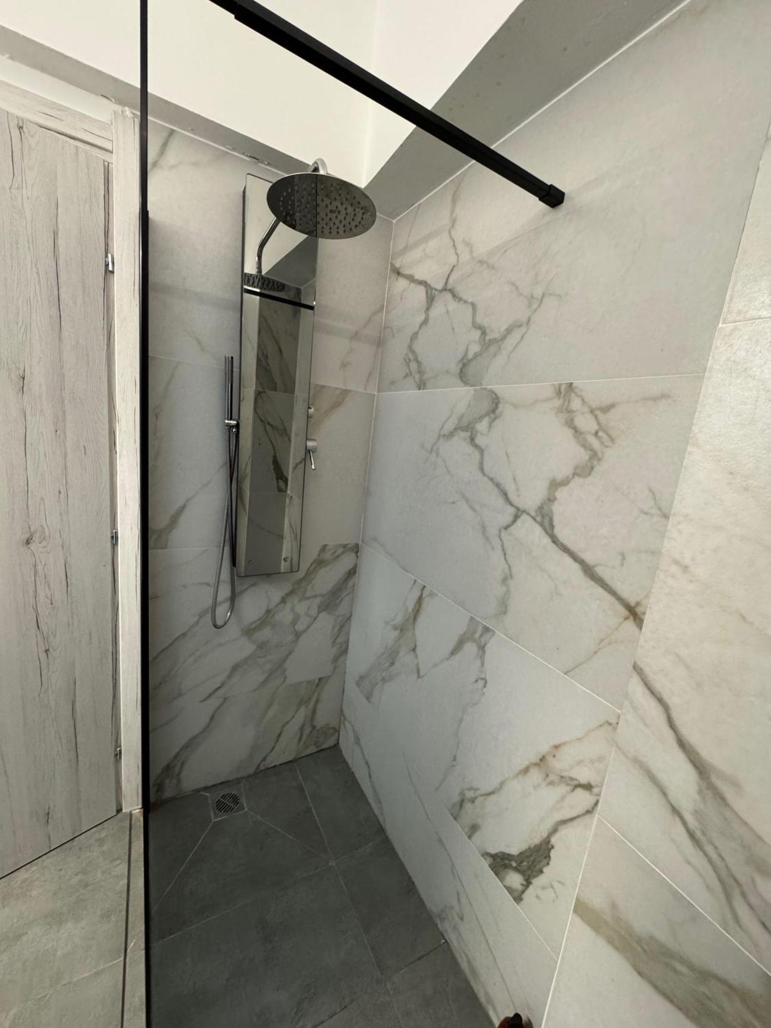 Afrodite Central Apartment By Vpn Atina Dış mekan fotoğraf